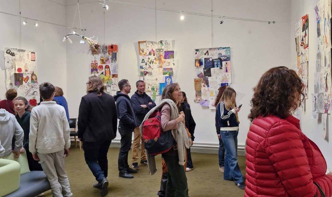 Exposition « Il était une fois…la sorcière! »au collège Henri Nans à Aups