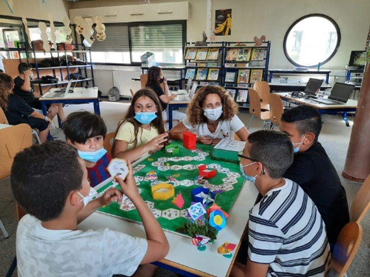 Jeu de plateau sur les abeilles